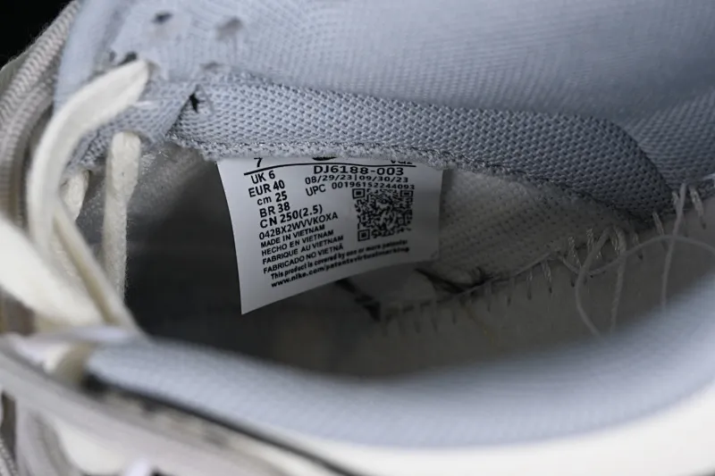 All Categories Nk SB Dunk Series Nk SB Dunk Low Low-top sneakers CS version Nk Dunk Low "Miami Hurricanes" Space Exploration Star Trek Customized version of deconstructed straps retro distressed low-top sneakers DJ6188-003